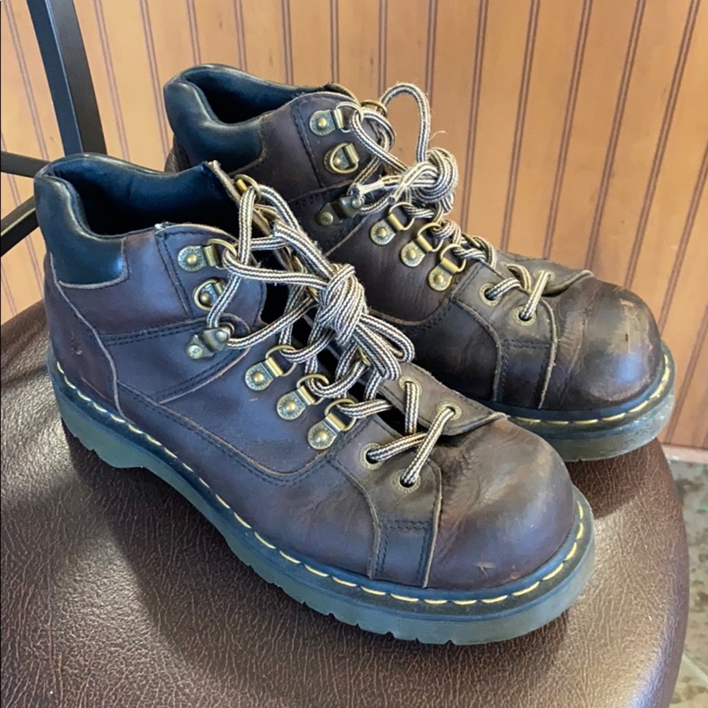 Dr. Martens- Boots Size 9